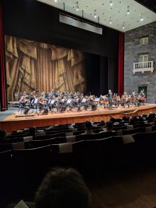 L'Orchestra del Teatro Carlo Felice di Genova diretta da Donato Renzetti nell'Omaggio a Beethoven del 18 settembre