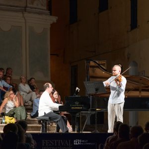 Read more about the article Smirnov e Bonuccelli: che bel concerto a Cervo