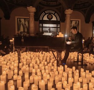 Read more about the article La magia di Morricone al lume di candela