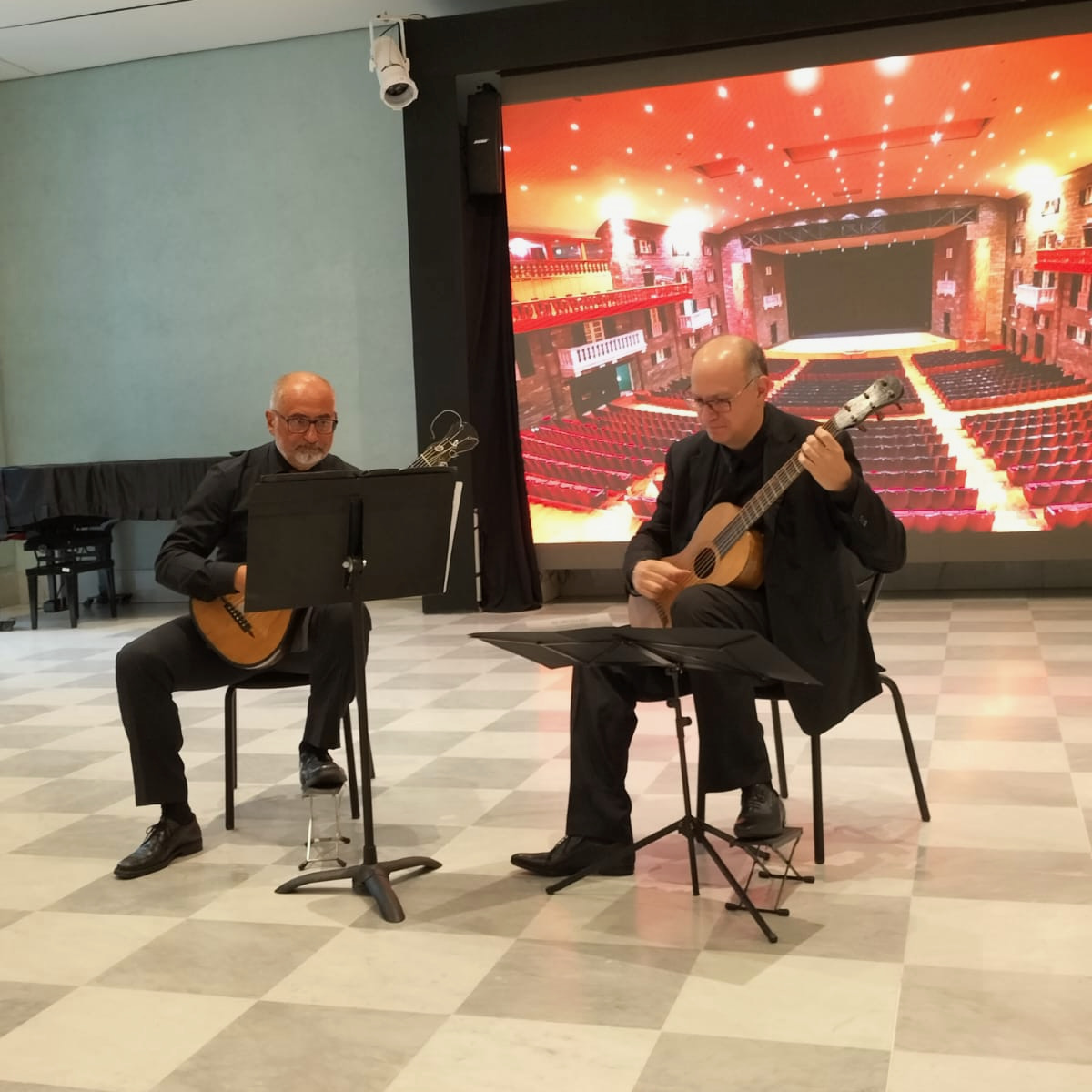 Read more about the article Le chitarre di Mazzini in concerto