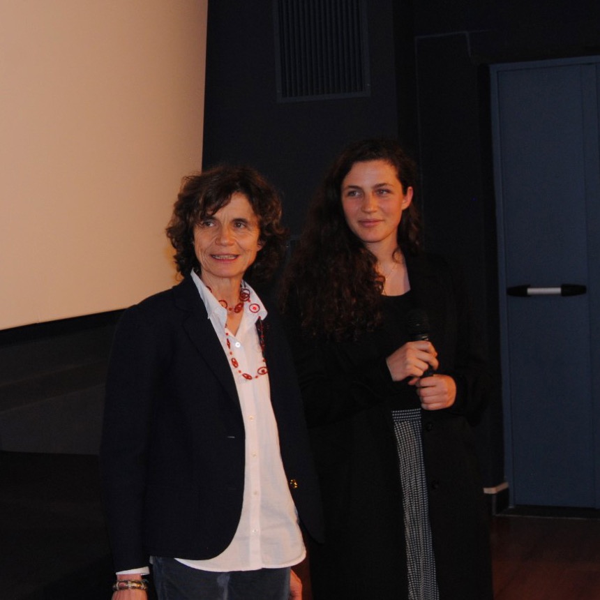 Read more about the article Teatro: Enrica Origo, da attrice a maestra e ritorno sul palco con la figlia scenografa Lisetta Buccellato