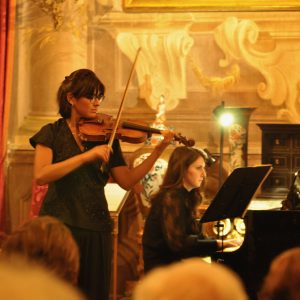 Scopri di più sull'articolo Vicentini-Carafa, eleganza e affiatamento